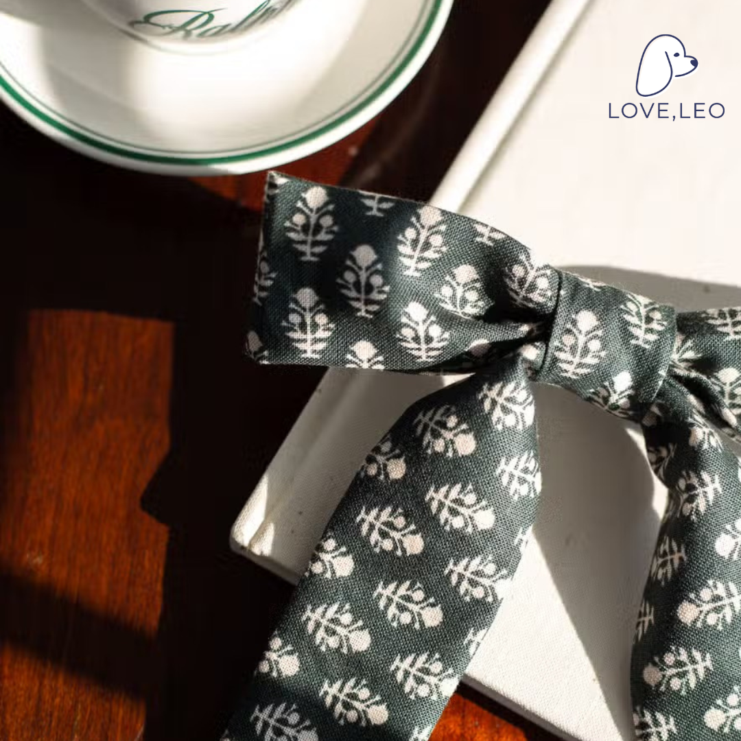 Luxe fabric hair bows are the perfect hair accessory for women and children. The Emily bow is attached to a 3" (80mm) French barrette. Dimensions The Emily bow measures roughly 5.25" wide by 6.25" long. * Luxe Fabric * Seasonal Bows * French Barrette
