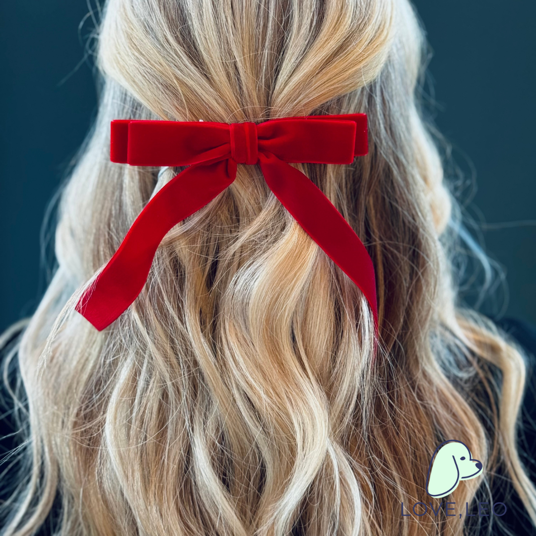 Luxe velvet hair bows are the perfect hair accessory for women and children. The Alice Short Bow is a "stacked" delicate bow featuring beautiful ribbon tails. Each bow is made with soft, luxurious velvet ribbon!