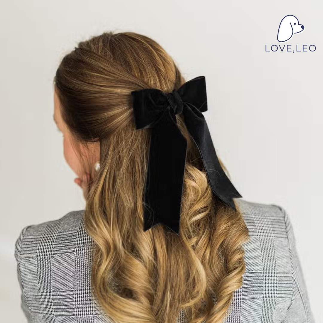Luxe velvet hair bows are the perfect hair accessory for women and children. The Bailee Bow is a signature bow featuring beautiful ribbon tails.  Each bow is made with soft, luxurious velvet ribbon!   Dimensions The Bailee Bow measures approximately 5.5" wide and tails are approximated 7.5” long from top of bow to longest tip. This bow is secured on a 3" French barrette.  * Luxe Velvet Ribbon  * Signature Hair Bow  * French Barrette